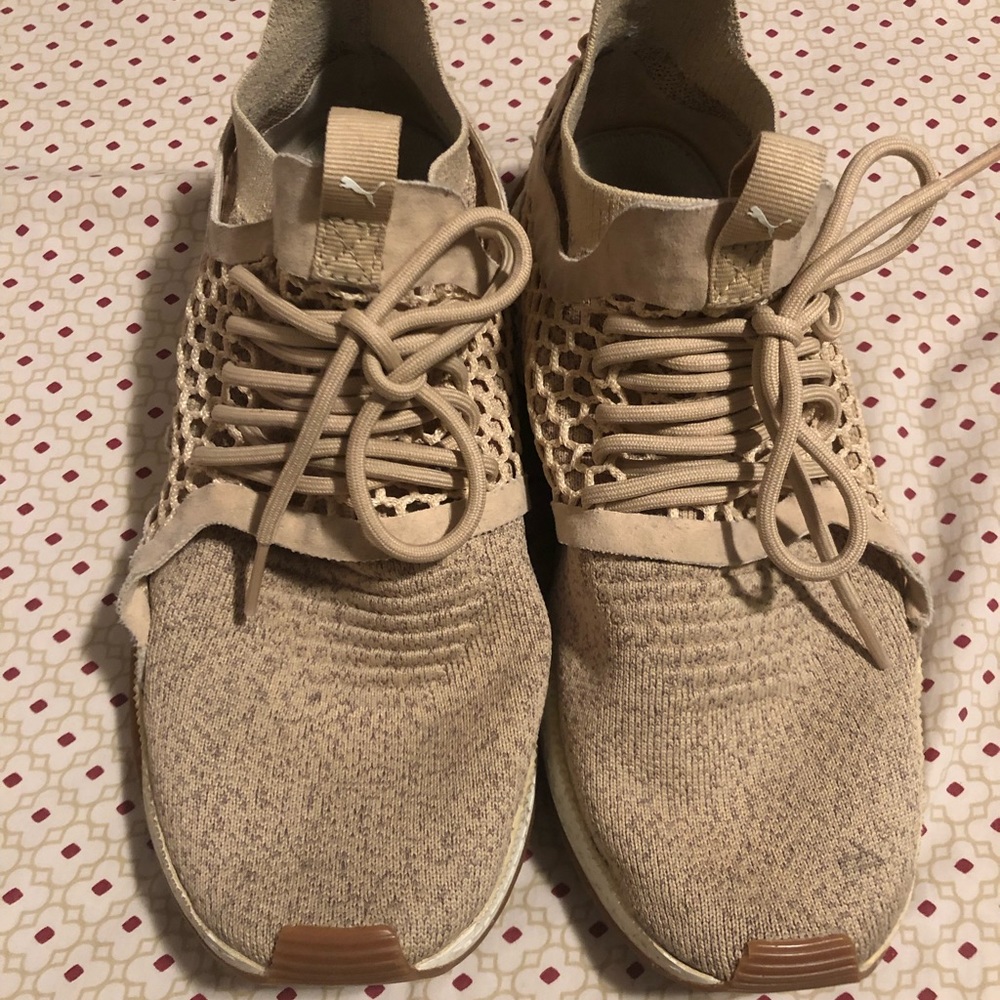 Puma NetFit Sneakers